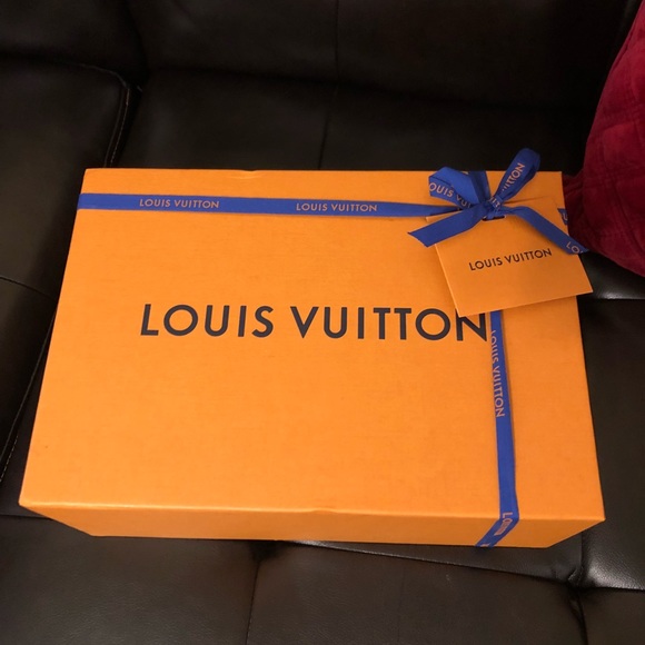 Louis Vuitton Other - Louis Vuitton Box